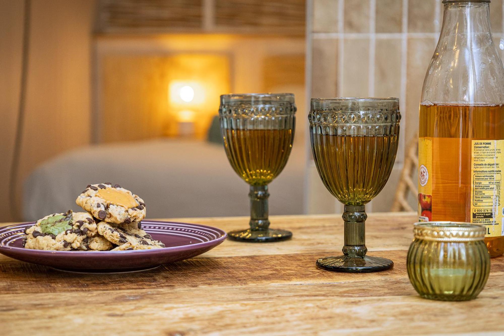 Love Room Suite Bali - Auray En Bretagne Brech Bagian luar foto